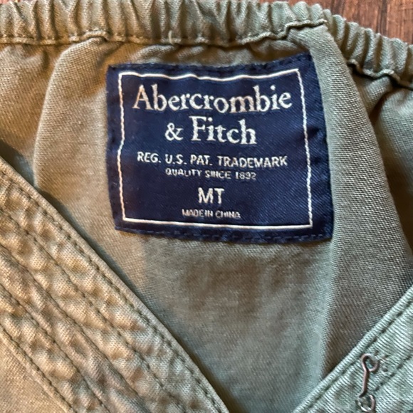 Abercrombie & Fitch olive tie-waist cami jumpsuit - Picture 3 of 4